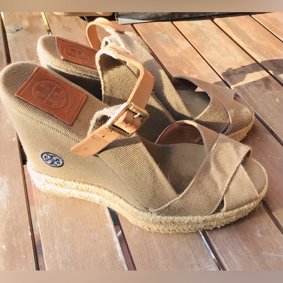 Tory Burch canvas and leather wedges size 6 - Picture 1 of 7